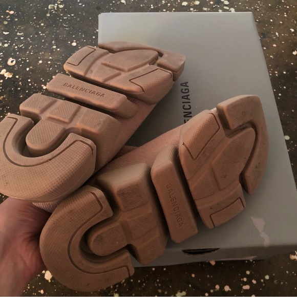 Balenciaga Speed Light 2 Sneakers Beige 3D Knit - Picture 8 of 9